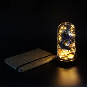 Led-es kék színű 2 fejes műrózsa üvegbúrában, 17 cm