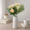 Prémium mesterséges liliom–rózsa virágcsokor 55 cm – 10 szálas dekoratív sárga művirág csokor lakásdekorációhoz