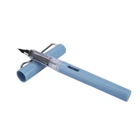 Elegáns toll átlátszó dobozban