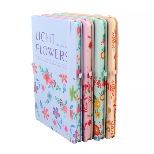 Jegyzetfüzet  A/5 gumis, vonalas, kemény fedelű, Ligth Flowers - rózsaszín