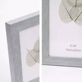   Modern képkeret 19×24 cm – 15×20 cm fotóhoz, világosszürke fa hatású kivitelben