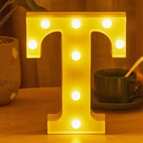   LED Dekoráció Betűk Ábécé Száma Lámpa 22 cm - T ábécé