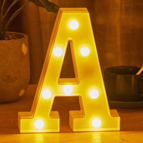 LED Dekoráció Betűk Ábécé Száma Lámpa 22 cm - U ábécé