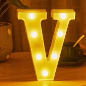   LED Dekoráció Betűk Ábécé Száma Lámpa 22 cm - V ábécé
