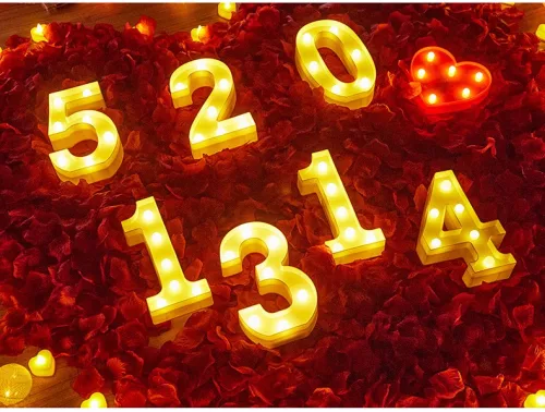 LED Dekoráció Betűk Ábécé Száma Lámpa 22 cm - 5 szám