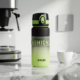   500 ml-es szívószálas sport kulacs – BPA-mentes ivópalack, fekete-zöld