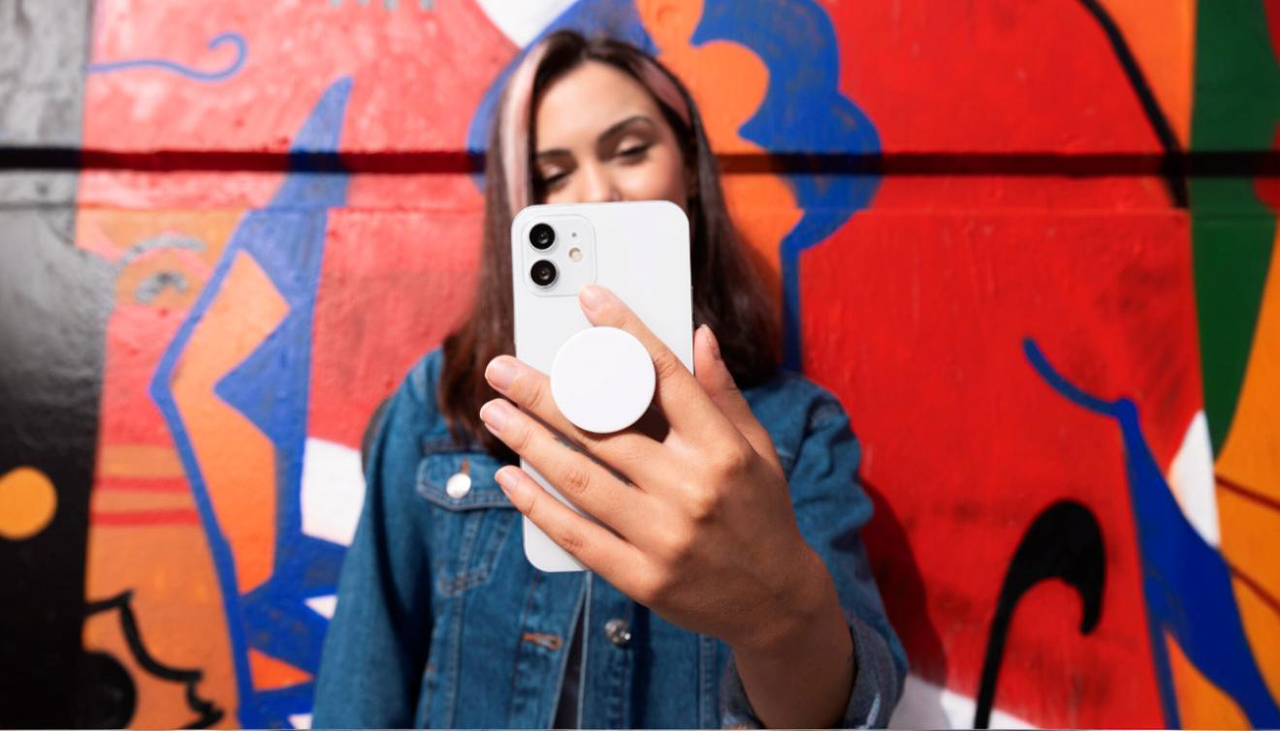 Praktikus megoldás vezetés közben: az autós mágneses telefontartó